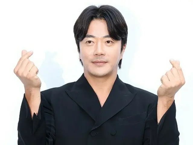 [포토]배우 Kwon Sang Woo, 멋진 정장 차림으로 패션 브랜드 이벤트에 참가