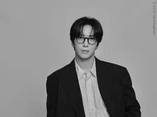 '씨엔블루' 용화, 흑백으로 더욱 세련되고 지적