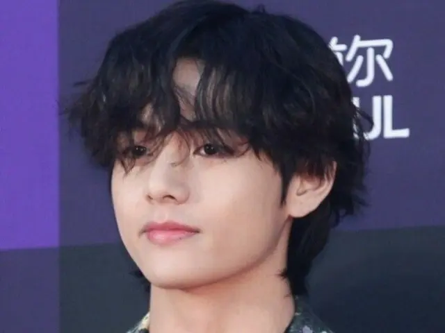 'BTS' V, 작가 한강 씨의 노벨 문학상 수상을 축하한다… “군대에서 읽었습니다”