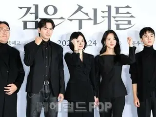 【포토】송혜교&정연빈&이진욱&문우진, 영화 '검은 수녀들'의 화려한 주역들… 대히트 예감