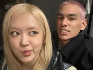 'BLACKPINK' 로제, 연인 역으로 공동 출연 에반 모크와의 나카츠 마지이 투샷