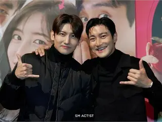 'TVXQ' 창민& '슈퍼주니어' 시원, 마음까지 따뜻한 투샷… 영화 '동화지만 청소년은 관람 불가' 공개 전 무대 인사에 참여
