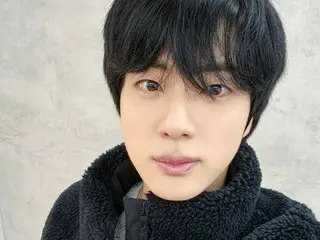 ‘BTS’ JIN, 아름다운 셀카에 시선 못 박아… 역시 ‘월드와이드 잘생긴’