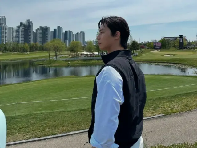 박서준, 골프장에서도 눈부신 비주얼