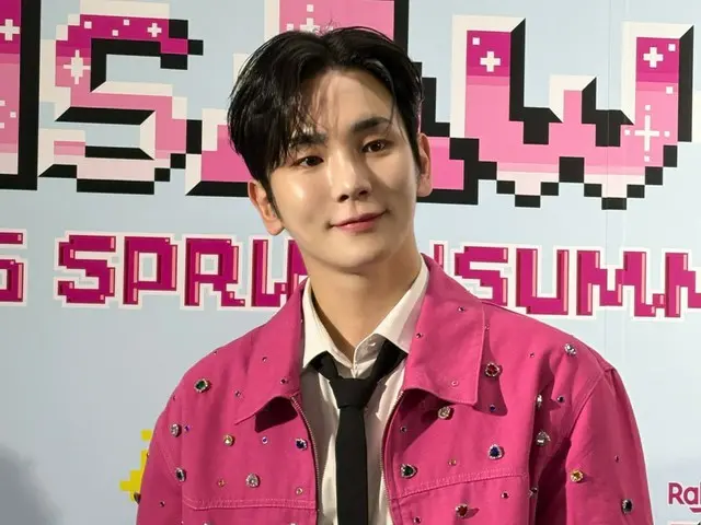 「SHINee」KEY(키), 솔로로 갈아와에 첫 출연…핑크 재킷이 귀엽다(동영상 있음)