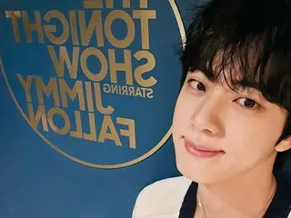 'BTS' JIN, 비주얼과 센스로 맹활약… 미국 NBC '지미 팔론쇼' 출연 비하인드컷 공개