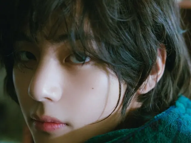 'BTS' V, 'Slow Dancing' 5억 스트리밍 달성… 솔로곡 역대 3차 기록