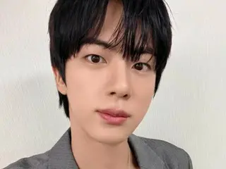 'BTS' JIN, 따뜻한 눈빛이 설레게 초대