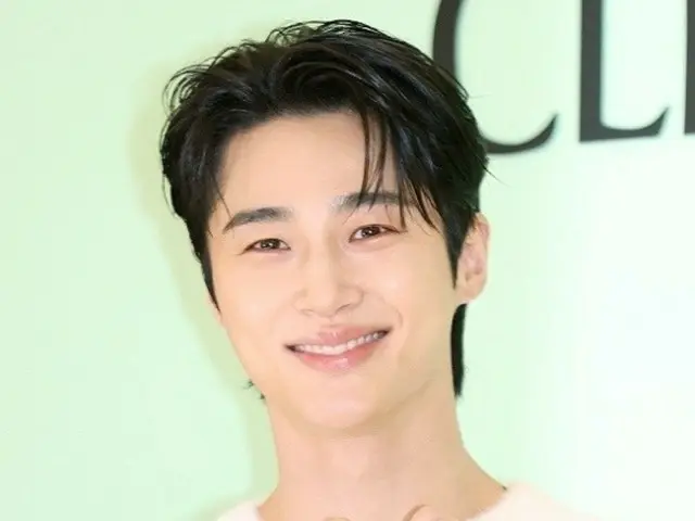 배우 비영우석, '플러스터' 주간 투표 종합 1위