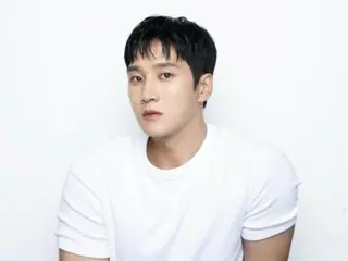 배우 Ahn Bo Hyun, 소속사를 이적해 신 프로필 공개
