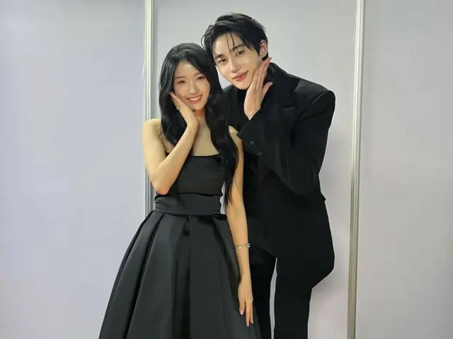 김혜윤, 비현우의 새 드라마를 응원… 'Seongje 짊어지고 달려라' 애플은 여전히 사이좋다