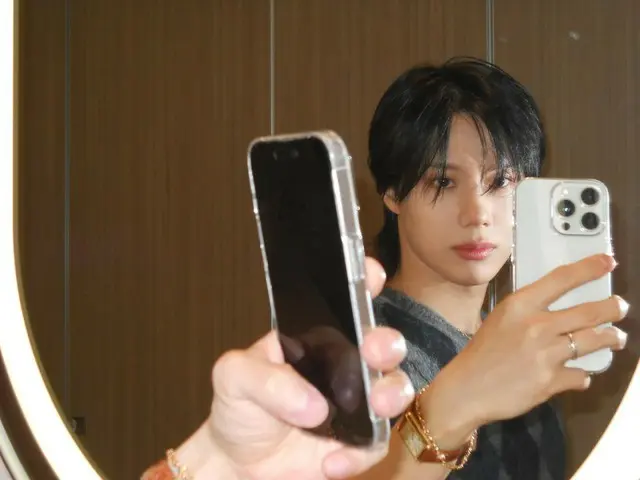 '샤이니' 태민, '거울속에서 자신을 찾는' 조용한 여름 낮에 감각적인 셀카