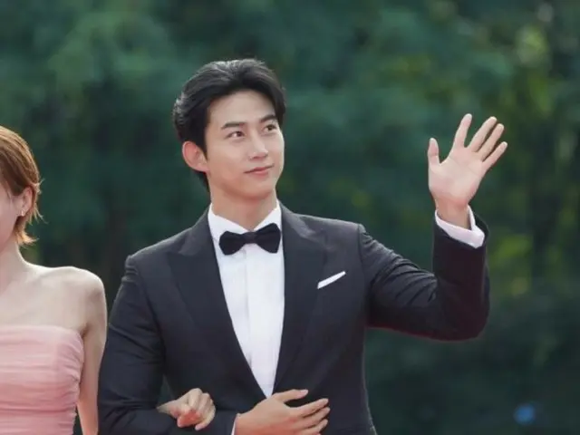 '2PM' 태연, '서울드라마 어워드 2025'에서 MC로 맹활약… 눈부신 옥프린스