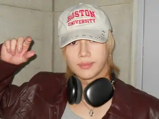 '샤이니' 태민, 버건디 가죽 재킷에 헤드폰으로 가을 감성 완성