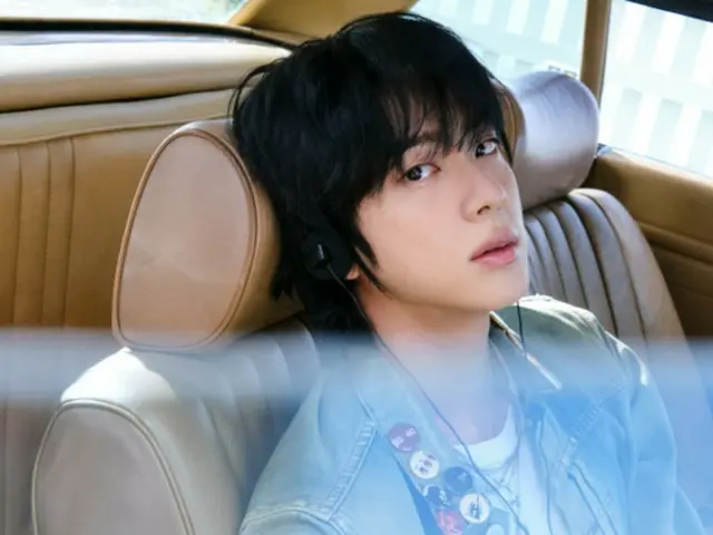 'BTS' JIN&J-HOPE, 미국 폴스타 투어 차트에 랭크인…한국 솔로 가수로 유일하게